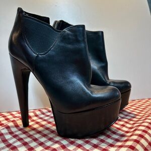 Nine West Black Platform Heeled Booties